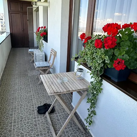 Wonderful View Apartment *